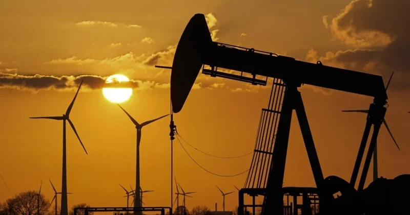 Цены на нефть резко выросли после новых ударов США по Ирану