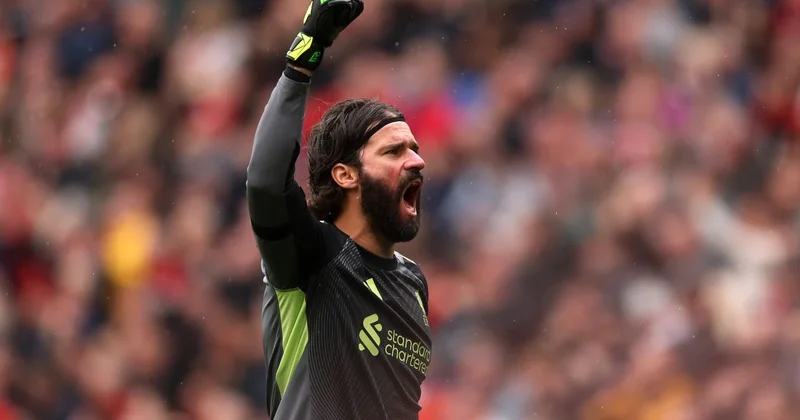 “Liverpul” Alisson Bekkerə yeni müqavilə təklif edib