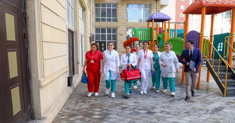 TƏBİB проводит обязательную диспансеризацию детей с ограниченными возможностями передвижения