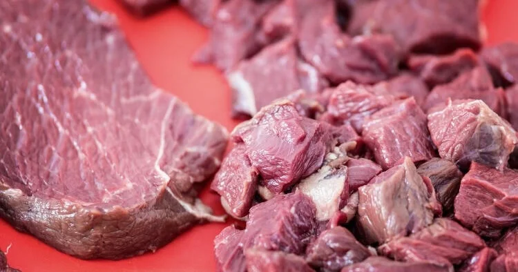 Qurban ətini dərhal yeməyin Mütəxəssisdən XƏBƏRDARLIQ