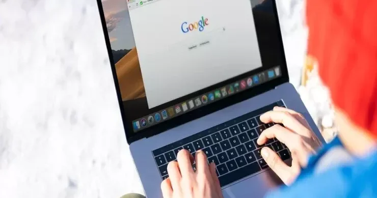 @ işarəsi 1536 cı ildən mövcuddur internetdən əvvəl nə üçün istifadə olunub??
