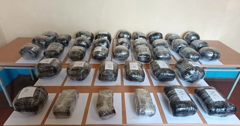 Ölkəyə 35 kq narkotik keçirilməsinin qarşısı alınıb