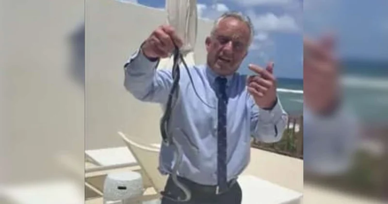 Amerikalı nazir çılpaq əlləri ilə iki ilan tutdu