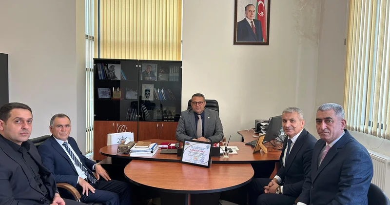 Cəmiyyətin döyünən qəlbi, düşünən beyni...