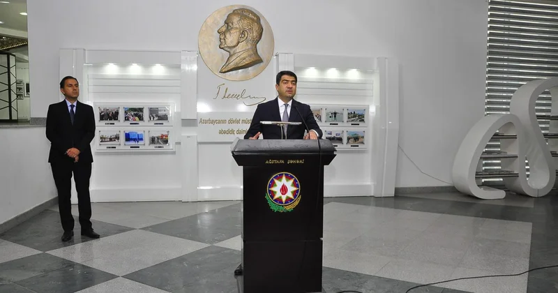 Ağstafada Zəfərin Ruhu adlı səyyar rəsm və foto sərgisinin açılışı oldu FOTOLAR