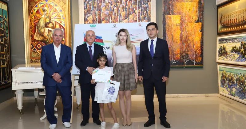 Xətai Sənət Mərkəzində Ordumuzun Qüdrəti adlı rəsm müsabiqəsinin yekun sərgisi açıldı