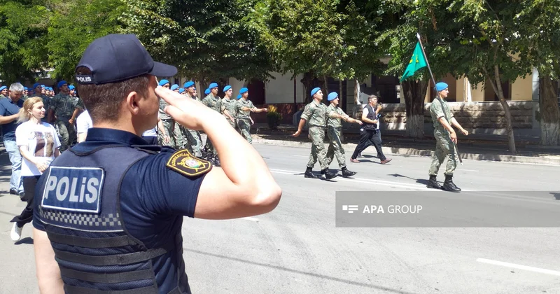Xankəndidə Silahlı Qüvvələr Günü münasibətilə hərbçilərin yürüşü keçirilib FOTO VİDEO YENİLƏNİB
