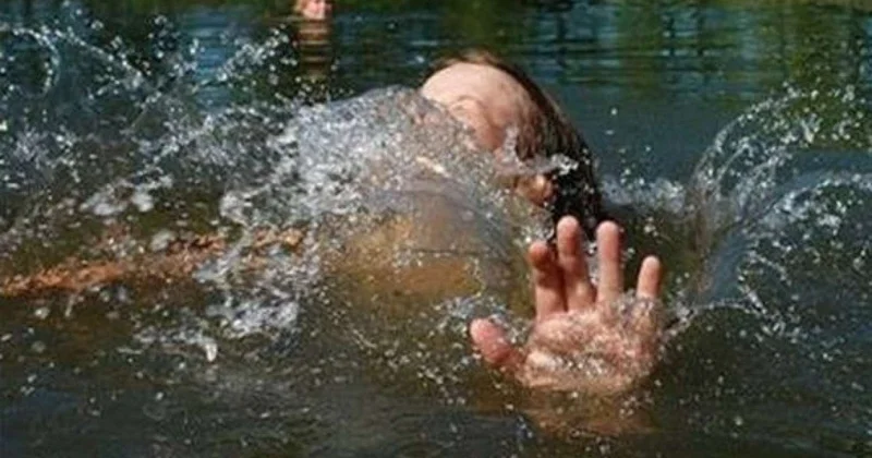 Azərbacyanda yeniyetmə kanalda batdı