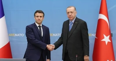 Türkiyə lideri sərt şəkildə fransalı həmkarını yerində oturdub...