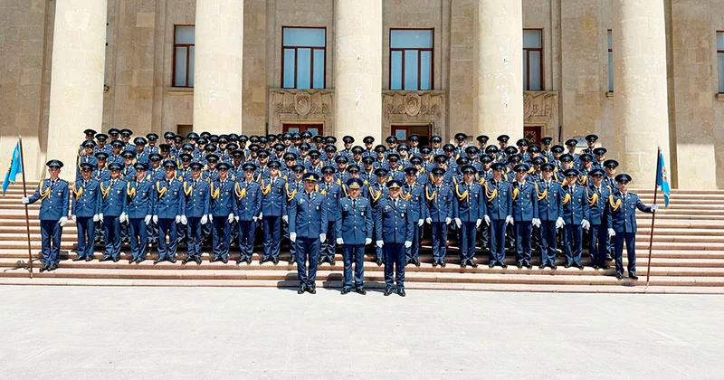 По случаю Дня Вооружённых сил в различных видах войск проведены торжественные мероприятия
