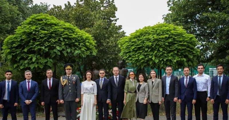 Silahlı Qüvvələr Günü Varşavada qeyd olunub