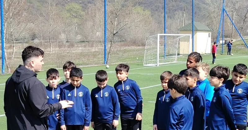 “Qarabağ”a tam heyətlə transfer olunan “Səbail”in baş məşqçisi ilə bağlı MARAQLI FAKT KONKRET