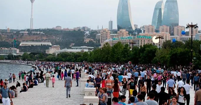 Bakıda dost digər dostunun arvadını qaçırdı