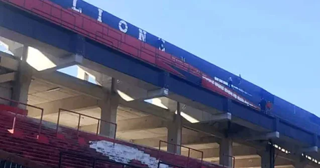 Tribunaya Messinin adını verdilər Fotolar