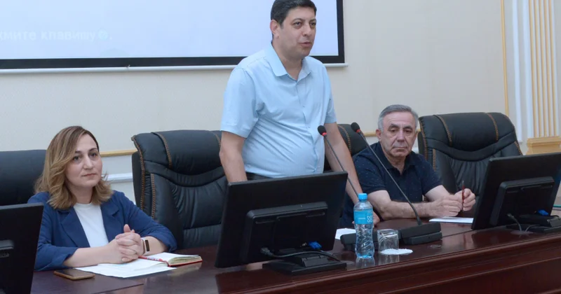 Könüllülük proqramı çərçivəsində fərqlənmiş gənclər mükafatlandırılıb