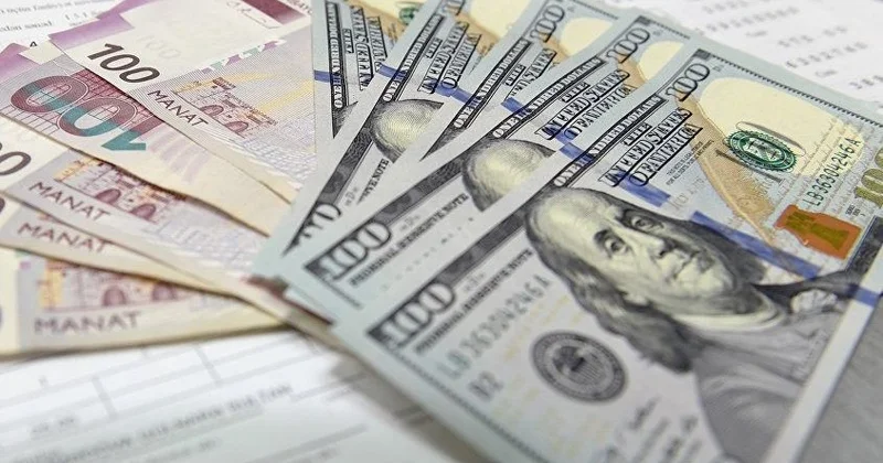 Dollar güclənir: Azərbaycan manatının devalvasiya riski var? KONKRET