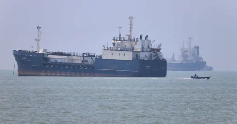 Hörmüzdə 3 tanker saxlanıldı