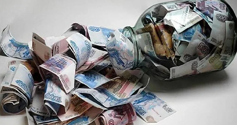 Pulunu evdə saxlayanlara xəbərdarlıq: Maliyyə yastığını belə qurun KONKRET