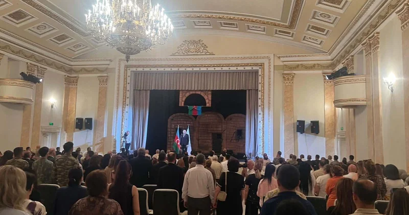 Sumqayıt Dövlət Dram Teatrında Silahlı Qüvvələr Gününə həsr olunmuş tədbir keçirilib