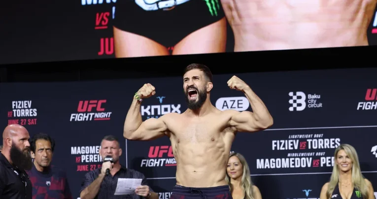 Bakıdakı UFC turnirindən əvvəl döyüşçülər üz üzə gəliblər