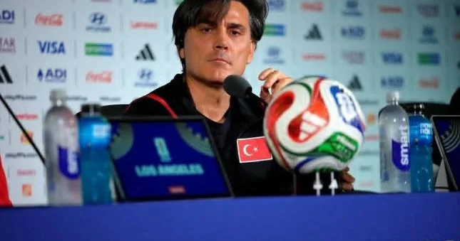 Montella: “Türkiyə komandası buna layiq deyildi”