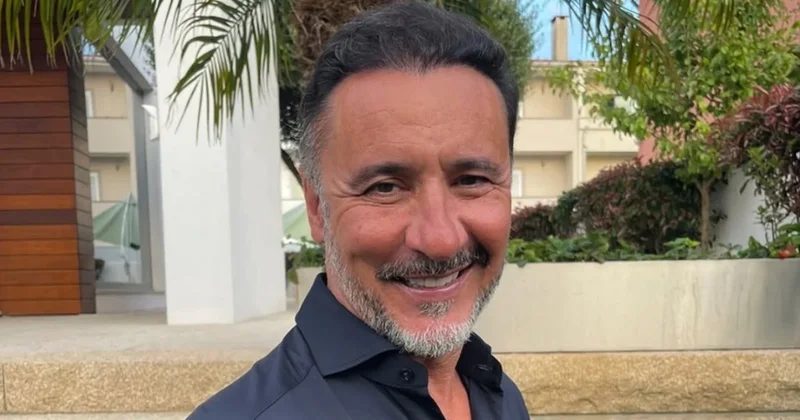 Fənər in sabiq baş məşqçisi Türkiyədə saç əkdirdi