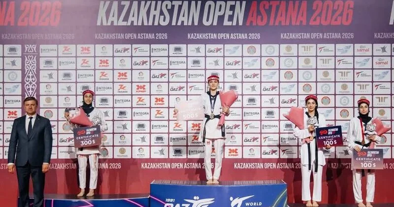 Azərbaycanlı taekvondoçu Astanada qızıl medal qazandı FOTO