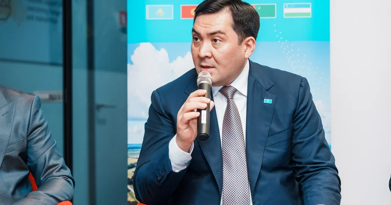 Казахстан может начать закупки авиационного топлива в Азербайджане