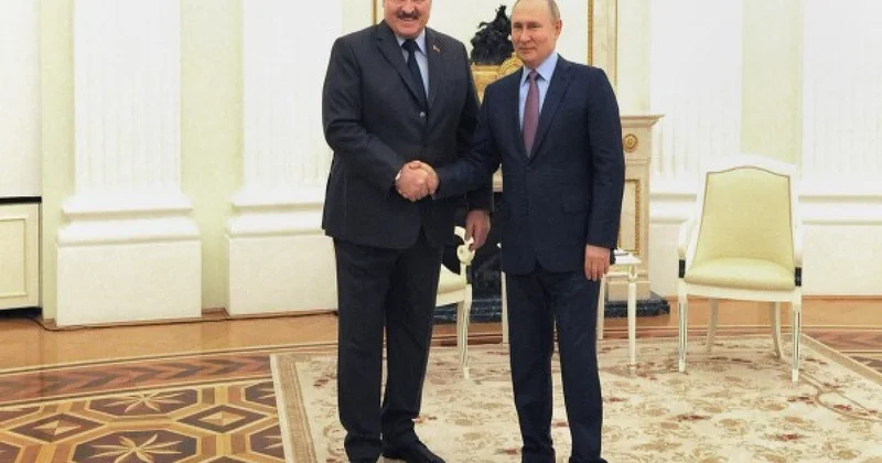 Putin Lukaşenko ilə görüşüb