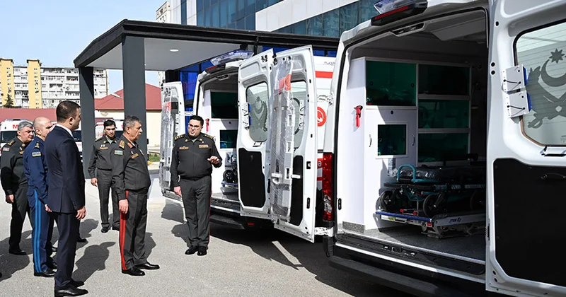 Hərbi hospital üçün yeni təcili tibbi yardım maşınları alındı FOTO
