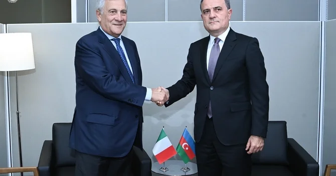 Azərbaycan və İtaliya XİN başçıları strateji tərəfdaşlıq münasibətlərini müzakirə ediblər