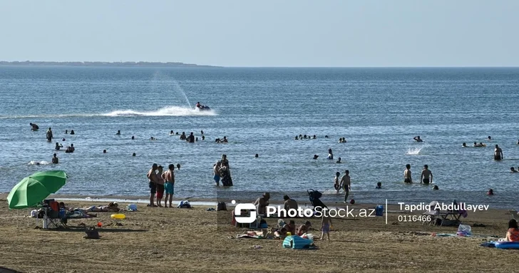 Завтра температура воды на пляжах составит 27° тепла