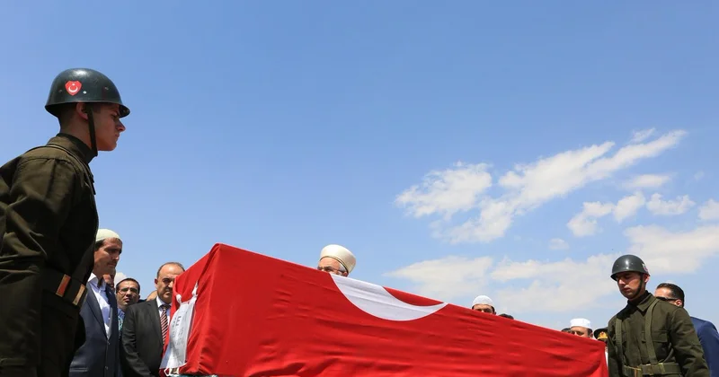 Türkiyənin iki hərbçisi vəfat etdi Səbəb