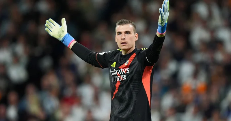 Lunin yeni mövsümə İngiltərə nəhəngində başlaya bilər