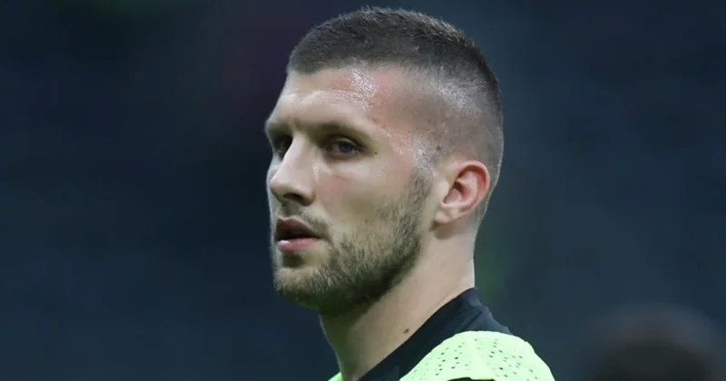 “Milan”ın sabiq futbolçusu “Hayduk”a keçə bilər