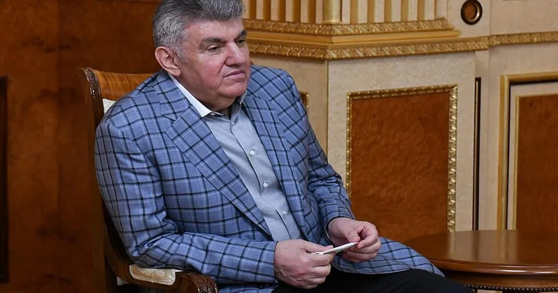 “Ermənistanın Rusiyanın yanında olmaqdan başqa alternativi yoxdur” Ara Abramyan