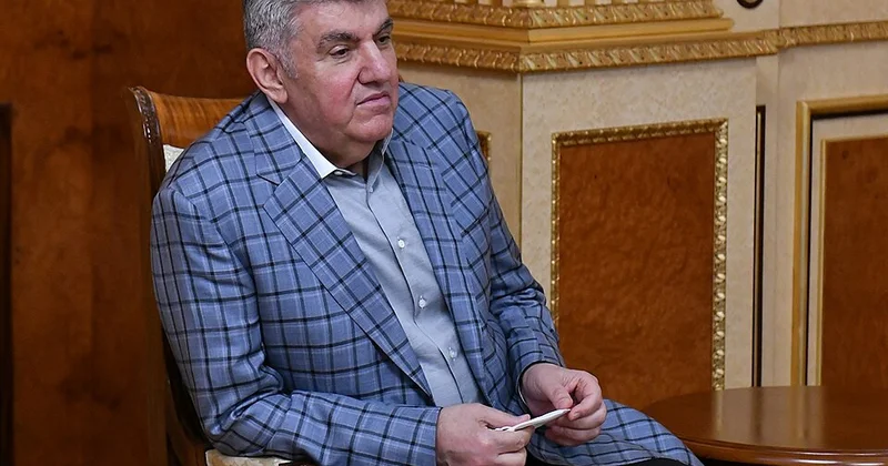 Rusiya ermənilərinin rəhbəri: Ermənistanın Rusiyanın yanında olmaqdan başqa alternativi yoxdur
