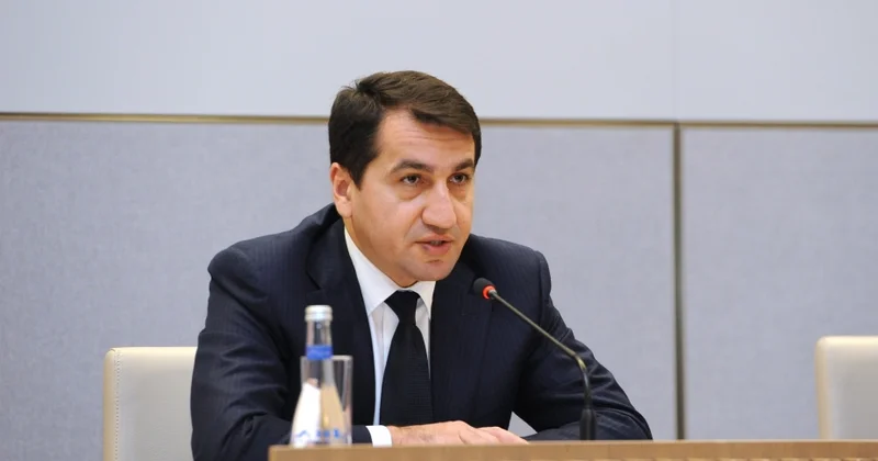 Hikmət Hacıyev: Bəzən saziş kağız üzərində imzalanır