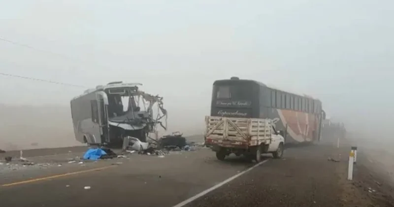 Peruda avtobusların toqquşması zamanı beş nəfər həlak olub