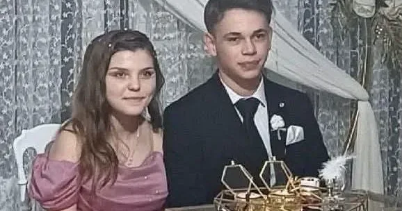 Bu nişanlı cütlüyü 189 ölkədə axtarırlar