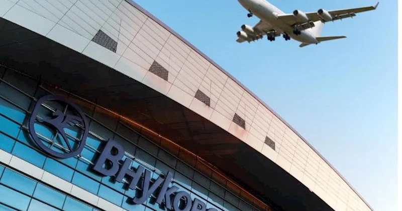 Vnukovo hava limanında 30 dan çox reys gecikir − Baqaj kəmərləri qırılıb