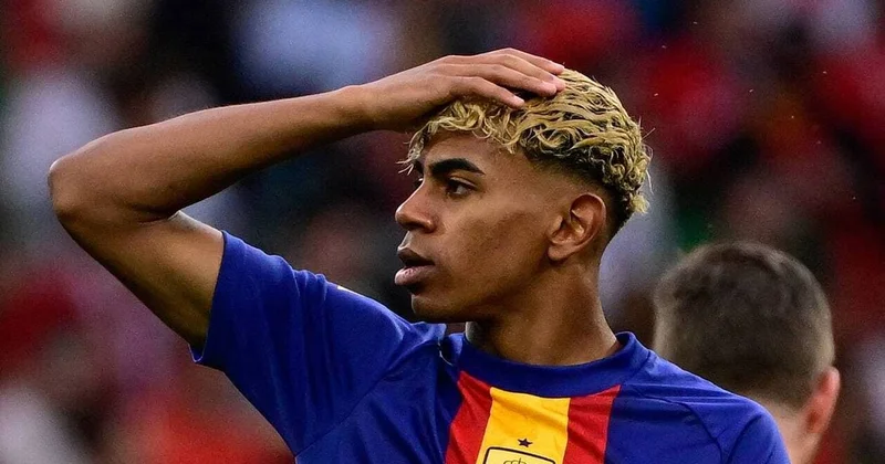 Lamine Yamal Barselona rəhbərliyindən onun transferini tələb edir