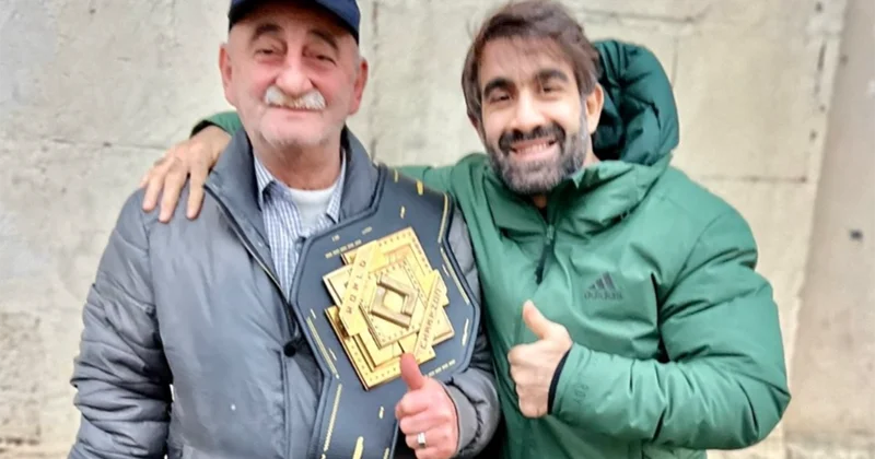 Rafael Ağayevdən vəfat edən atası ilə bağlı duyğusal paylaşım Foto