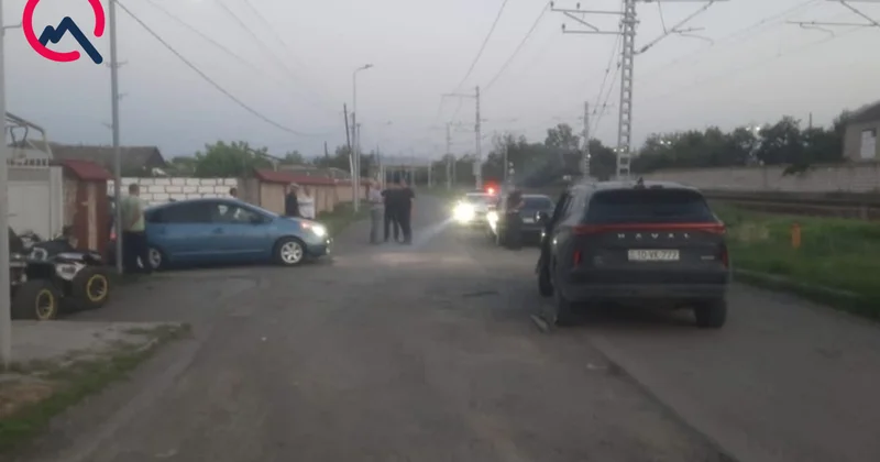 Kvadrosikllə minik maşını toqquşdu 15 yaşlı oğlan öldü