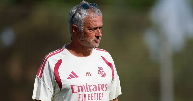 Mbappedən kapitanlıq istəyi Mourinyo sərt cavab verdi