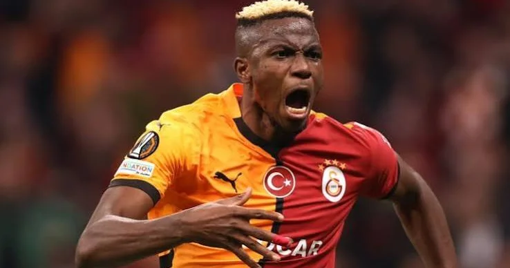 Viktor Osimhen Qalatasaray rəhbərliyini kəskin tənqid etdi