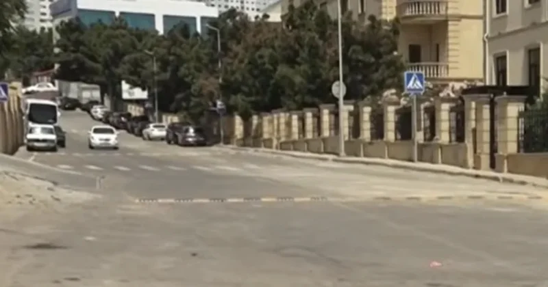 Səbaildə torpaq sürüşməsinə görə bağlanan yolda təmir işləri niyə aparılmır? VİDEO
