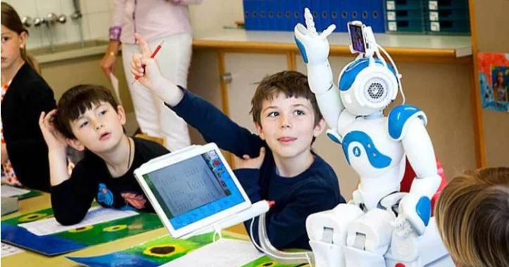 “Robot repetitor”: Müəllimlərin çörəyi kəsilir?