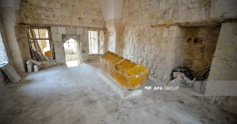 Heykəli Bakıdadır, bəzi əlyazmaları İstanbulda, məzarı isə... Nəsiminin məzarı Azərbaycana gətiriləcəkmi?