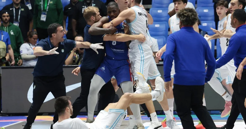 Dava salan basketbolçular cəzalandırılıb